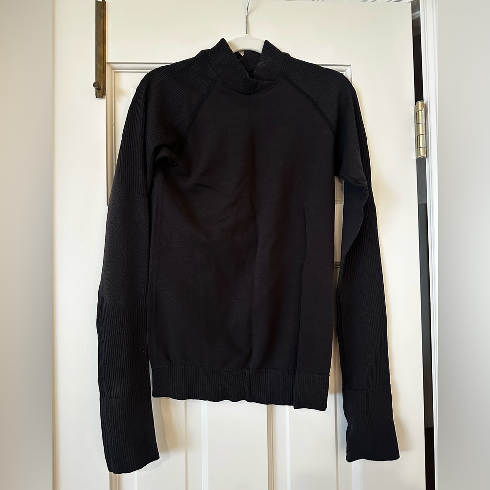 Euc Lululemon High Neck Top - size 6